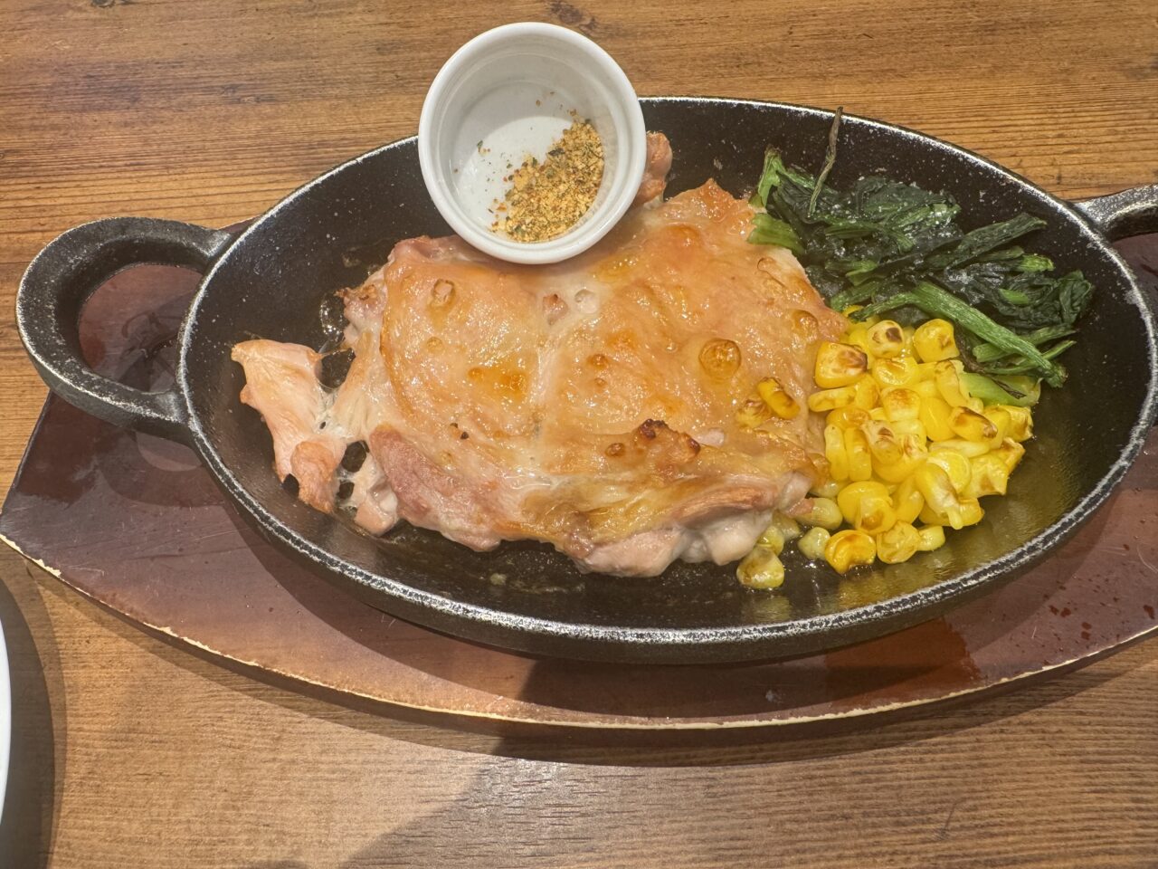 2026年のオリーブの丘で注文したチキンのオーブン焼き