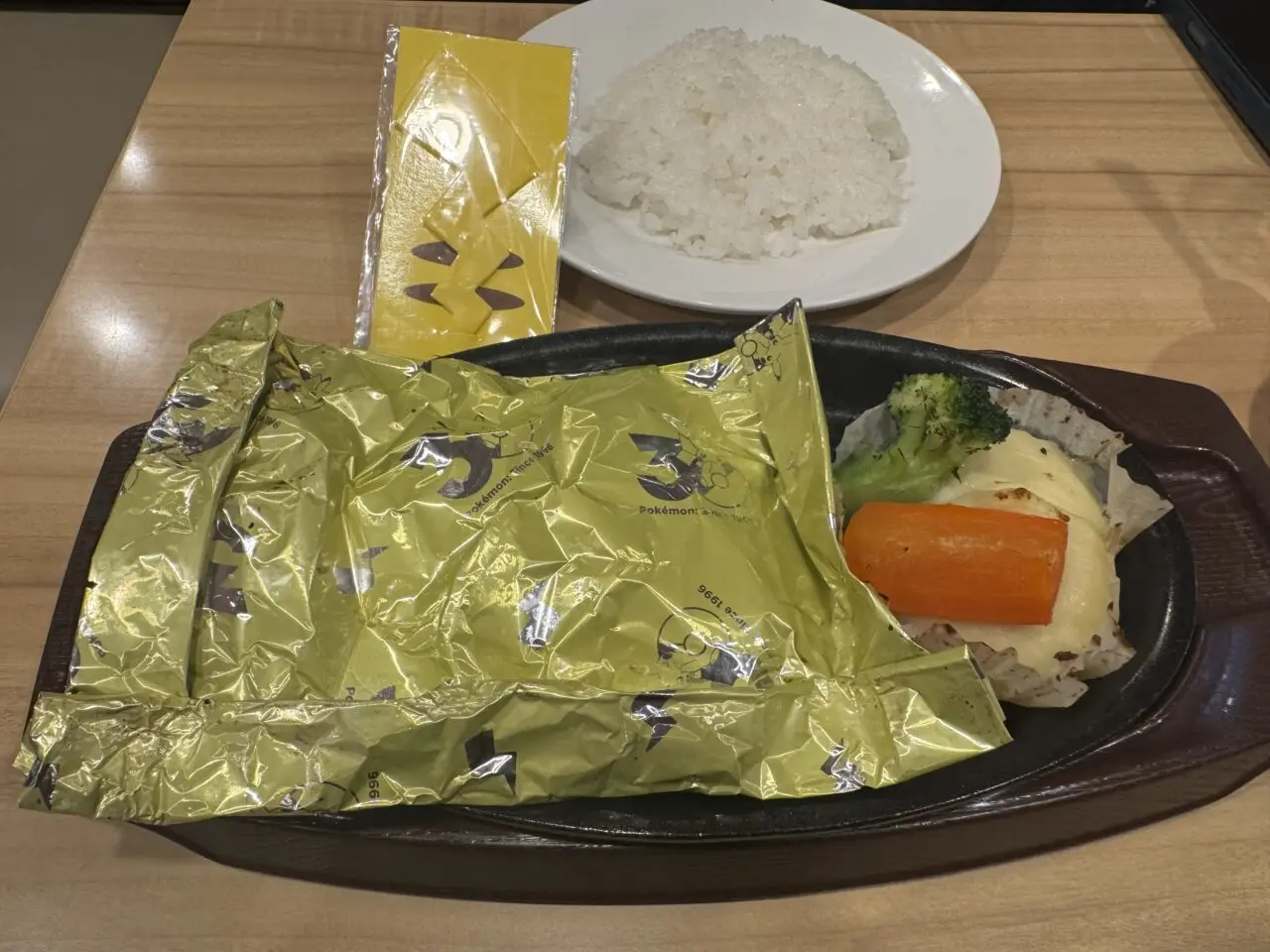 ガスト×ポケモン30周年キャンペーンチーズハンバーグ