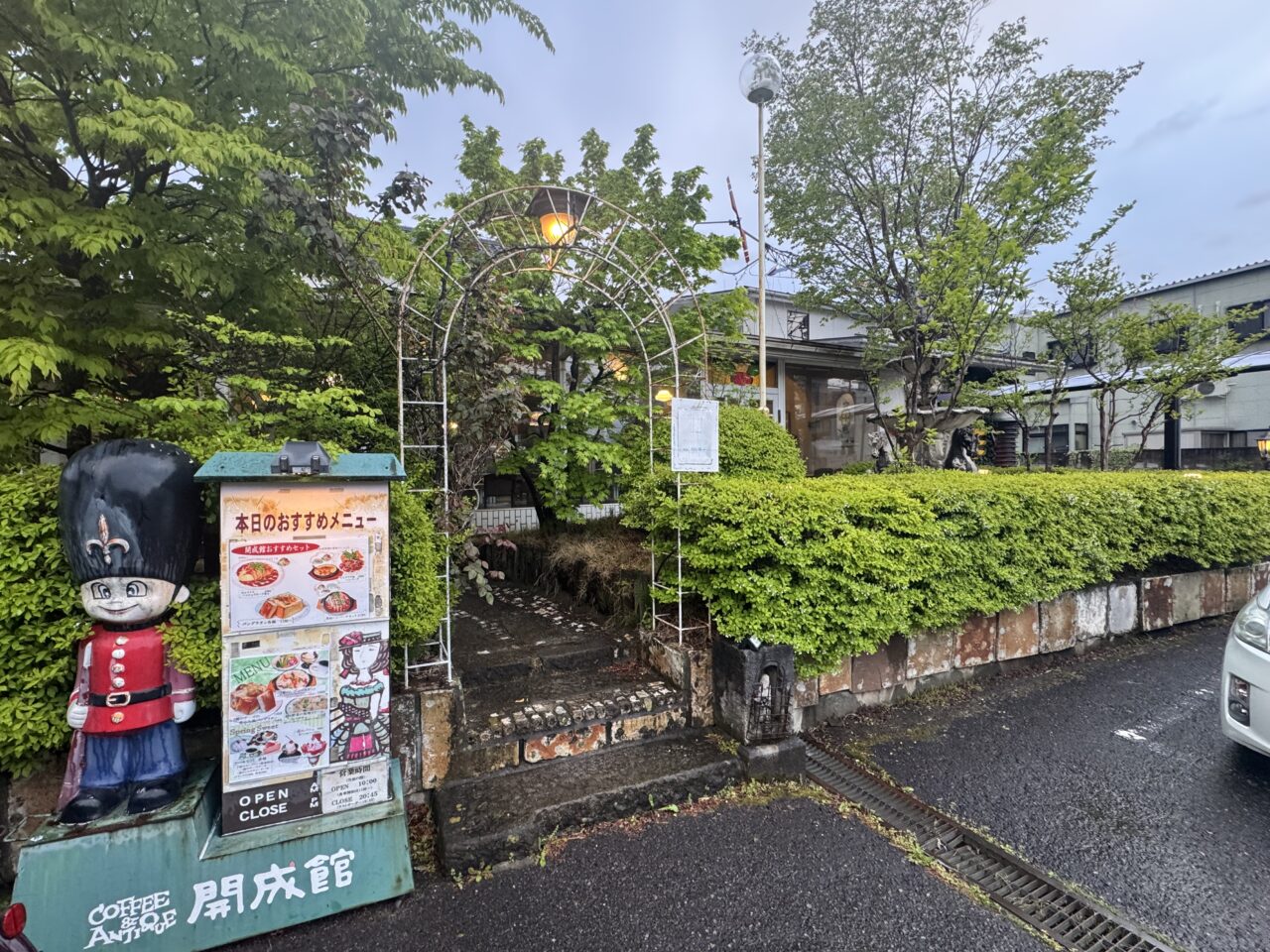 2026年4月開成館の入り口