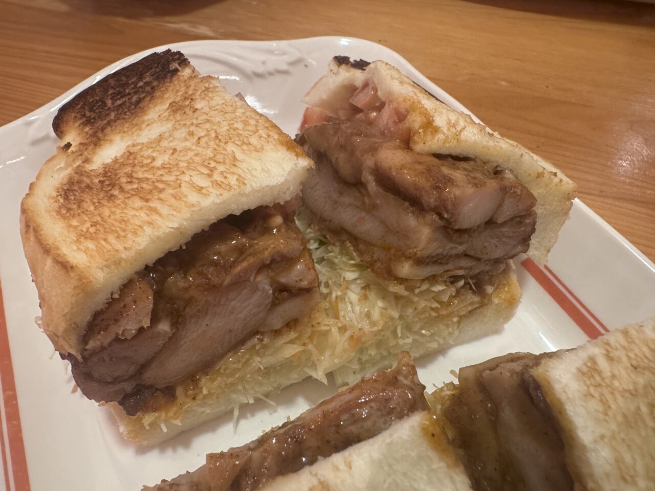 2026年コメダ珈琲郡山富田店のカレー祭り限定メニュー「タンドリーチキンサンド」